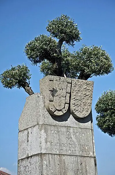 1372 the treaty of tagilde was signed between ferdinand i of port 07 10