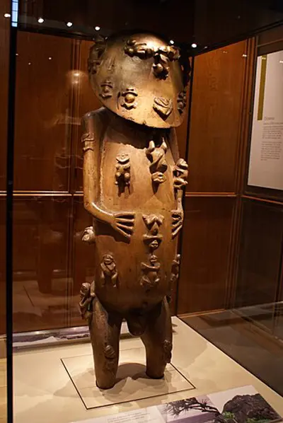 1821 a statue of the polynesian god aa was presented to members 08 09