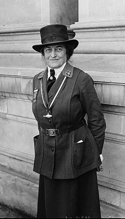 1860 juliette gordon low american scout leader founded the girl 10 31