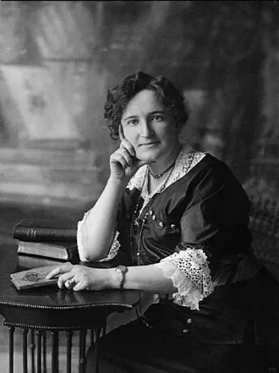 1873 nellie mcclung canadian author and suffragist died 1951 10 20