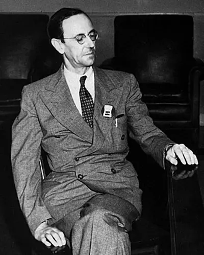 1891 james chadwick english physicist and academic nobel prize 10 20