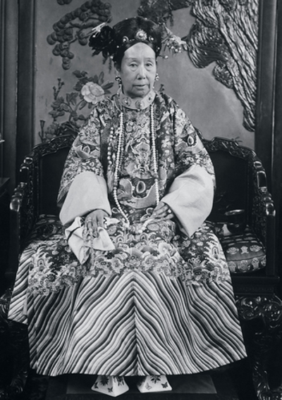 1900 empress dowager cixi of china orders all foreigners killed 06 18