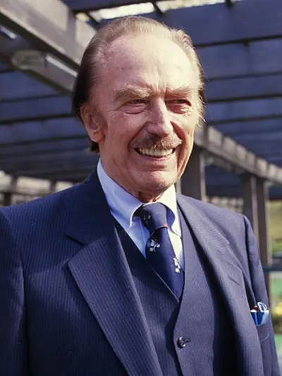 1905 fred trump american real estate entrepreneur died 1999 10 11