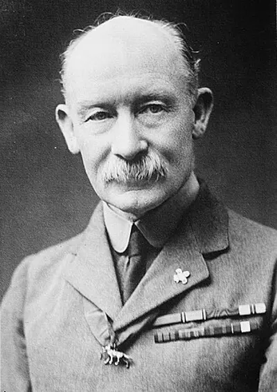 1907 sir robert baden powell sets up the brownsea island scout ca 07 29