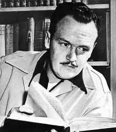 1909 alex raymond american cartoonist creator of flash gordon 10 02