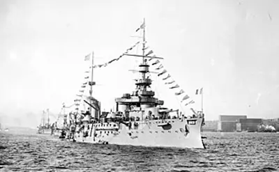 1911 an explosion of badly degraded propellant charges on board t 09 25