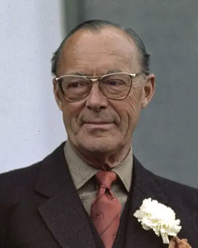 1911 prince bernhard of lippe biesterfeld died 2004 06 29