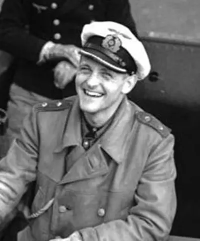1914 erich topp german admiral died 2005 07 02