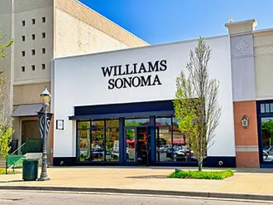 1915 chuck williams american author and businessman founded wil 10 02