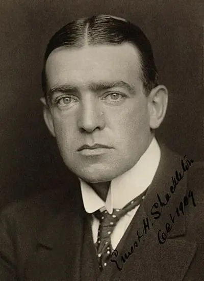 1916 ernest shackleton completes the rescue of all of his men str 08 30
