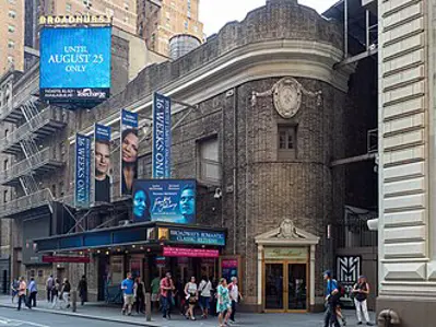 1917 the broadhurst theatre opened in new york city with a perfor 09 27