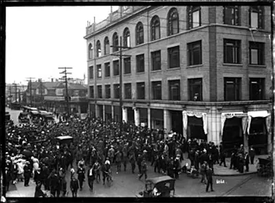1918 the first general strike in canadian history takes place in 08 02
