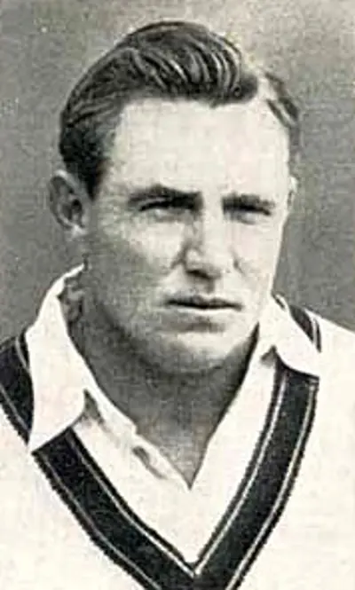 1921 ray lindwall australian cricketer and soldier died 1996 10 03