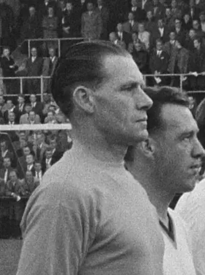 1921 ted ditchburn english footballer and manager died 2005 10 24