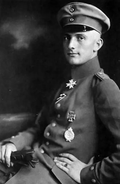 1922 lothar von richthofen german lieutenant and pilot born 189 07 04