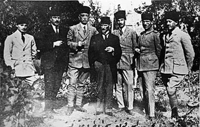 1923 the turkish national movement enters constantinople