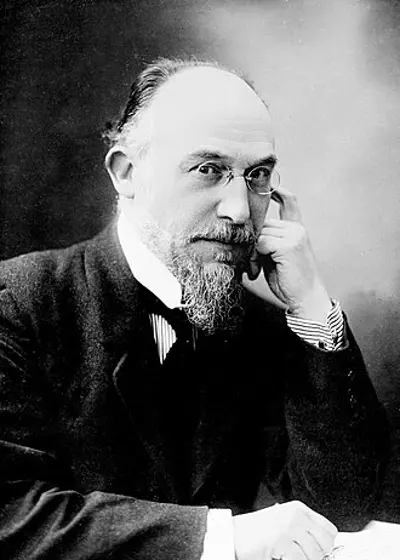 1925 erik satie french pianist and composer born 1866 07 01