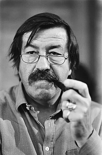 1927 gunter grass german novelist poet playwright nobel prize 10 16
