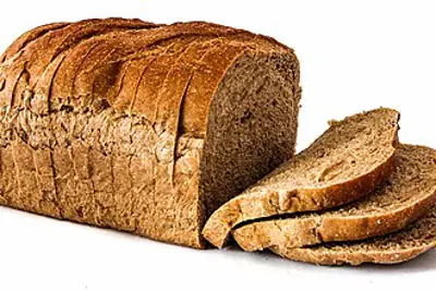 1928 sliced bread is sold for the first time on the inventors 4 07 07