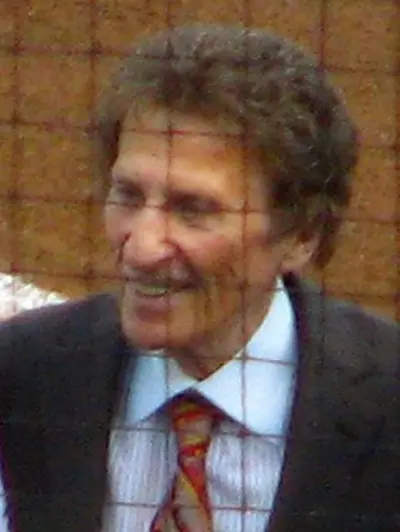 1929 mike ilitch american businessman founded little caesars d 07 20
