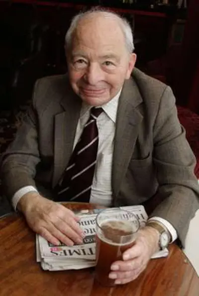 1930 colin dexter english author and educator died 2017 09 29