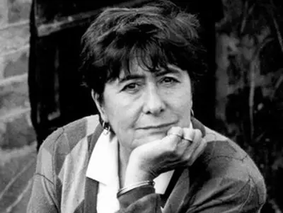 1930 mavis nicholson welsh english journalist died 2022 10 19