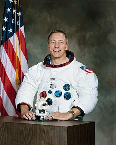 1931 jack swigert american pilot and astronaut died 1982 08 30