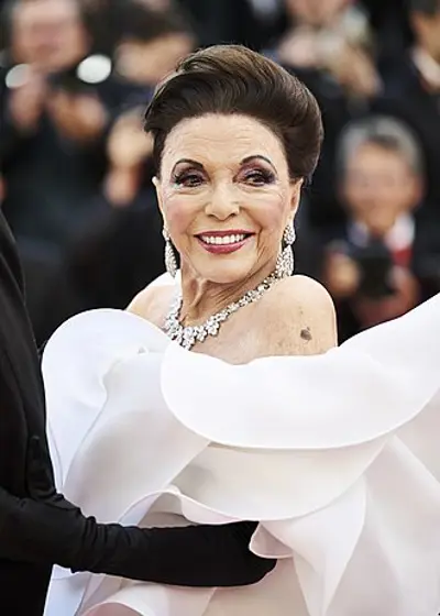 1933 joan collins english actress 05 23