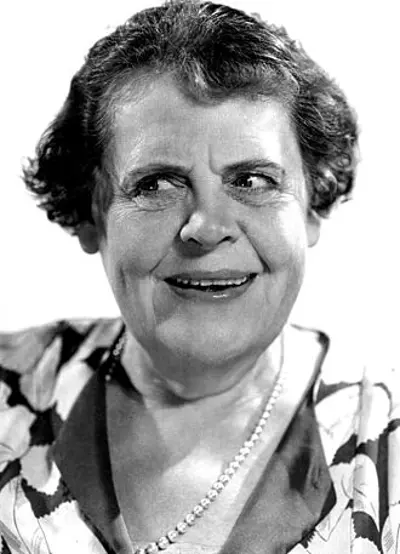 1934 marie dressler canadian american actress and singer born 1 07 28