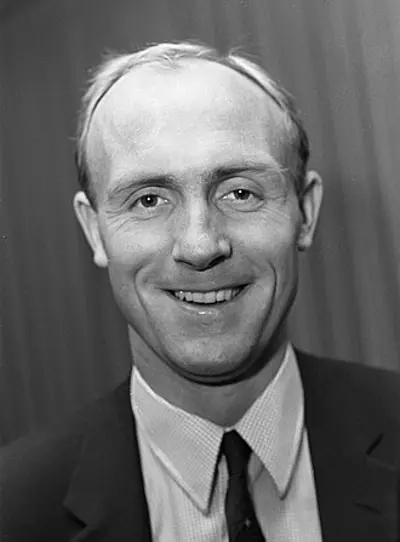 1935 don howe english footballer and manager died 2015 10 12