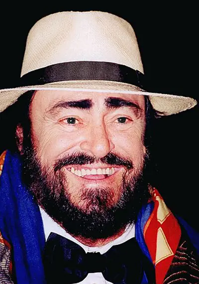 1935 luciano pavarotti italian tenor and actor died 2007 10 12