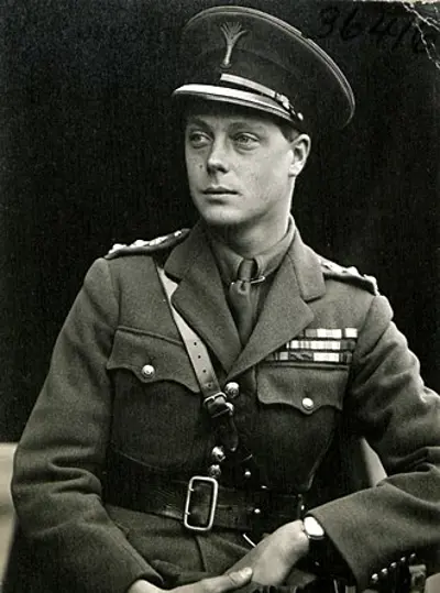 1937 the duke of windsor marries wallis simpson