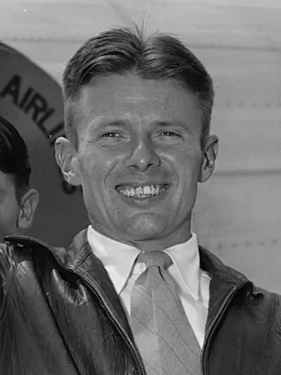 1938 douglas corrigan takes off from brooklyn to fly the wrong w 07 17
