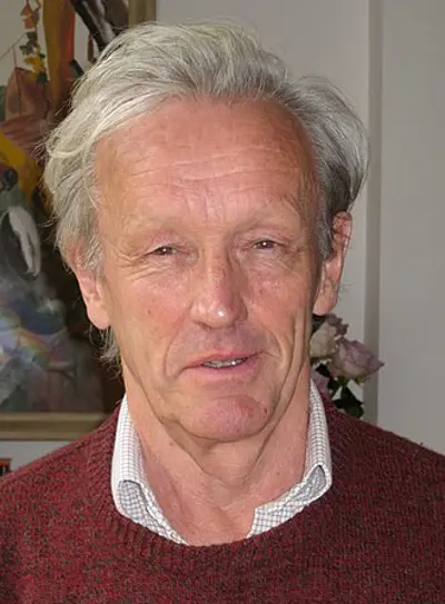1939 colin thubron english journalist and author 06 14