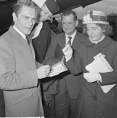 1940 adam faith english singer died 2003 06 23
