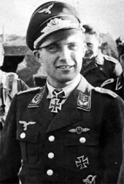 1941 franz von werra swiss german captain and pilot born 1914 10 25