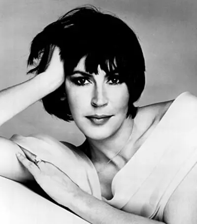 1941 helen reddy australian american singer songwriter and actre 10 25