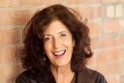 1942 anita roddick english businesswoman and activist founded t 10 23