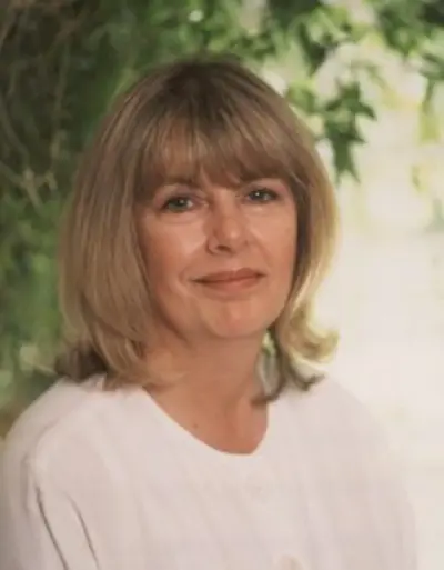 1942 charlotte bingham english author and screenwriter died 202 06 29