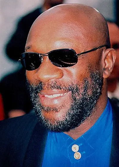1942 isaac hayes american singer songwriter pianist producer 08 20