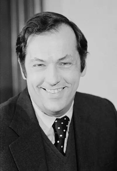 1943 bill bradley american basketball player and politician 07 28