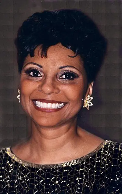 1943 leslie uggams american actress and singer 05 25