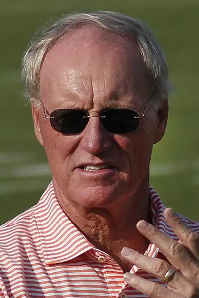 1943 marty schottenheimer american football player and coach di 09 23