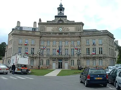 1944 alencon is liberated by general philippe leclerc de hauteclo 08 12