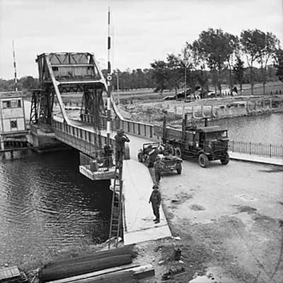 1944 world war ii capture of the caen canal and orne river bridg 06 06
