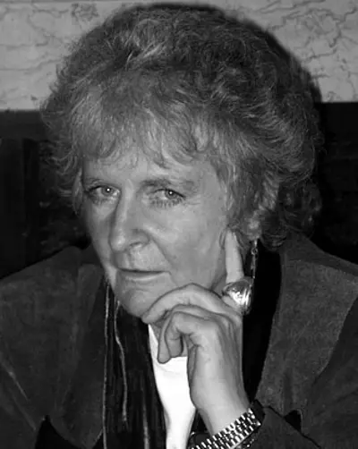 1945 maggi hambling english sculptor and painter 10 23