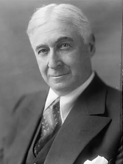 1947 bernard baruch first applies the term cold war to describe 04 16