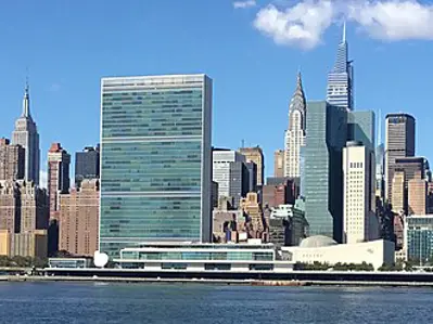 1949 the cornerstone of the united nations headquarters is laid
