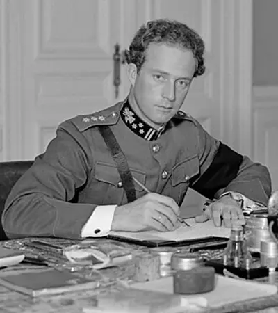 1950 at the height of a political crisis known as the royal quest 07 30