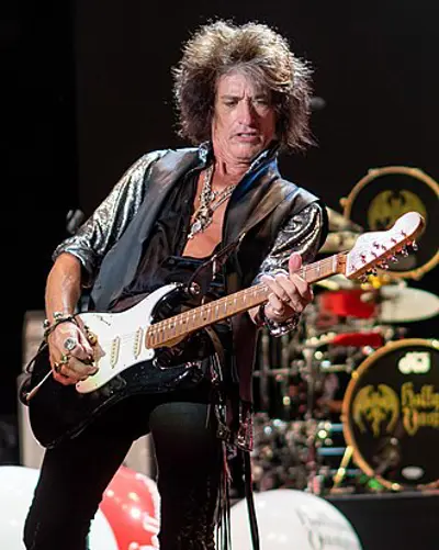 1950 joe perry american singer songwriter and guitarist 09 10